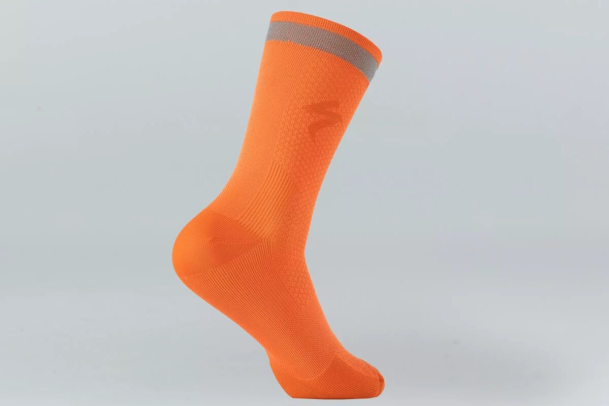 Specialized Calcetines Altos Reflectantes Soft Air Seguridad 2024 - Imagen 2