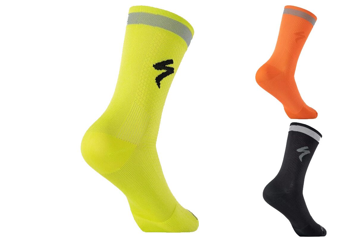 Specialized Calcetines Altos Reflectantes Soft Air 2024, visibilidad y confort premium