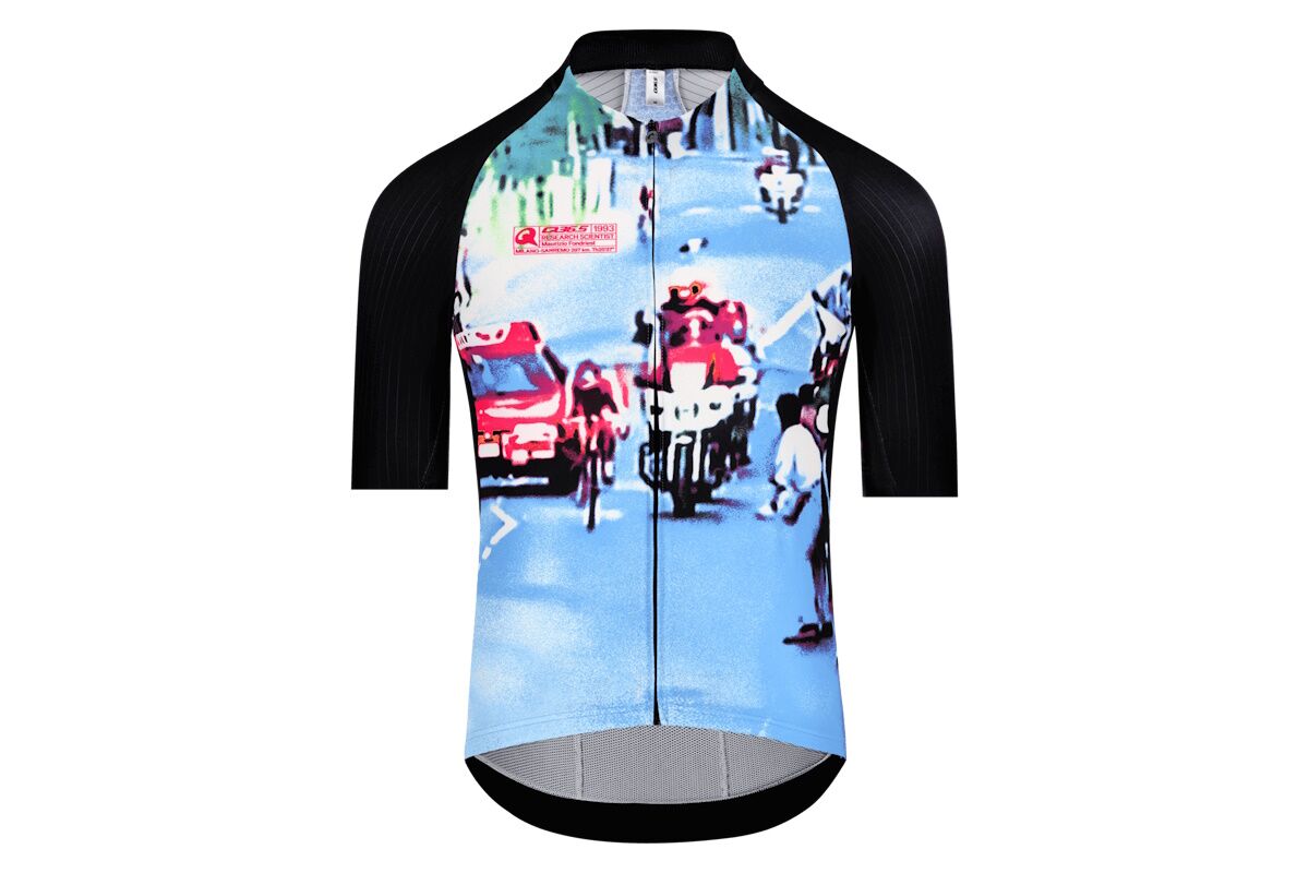 Maillot Q36.5 Gregarius Pro, corte aerodinámico, tejido transpirable y malla de panel de abeja, diseño elegante y brillante, ideal para ciclistas que buscan destacar con estilo y nivel profesional.