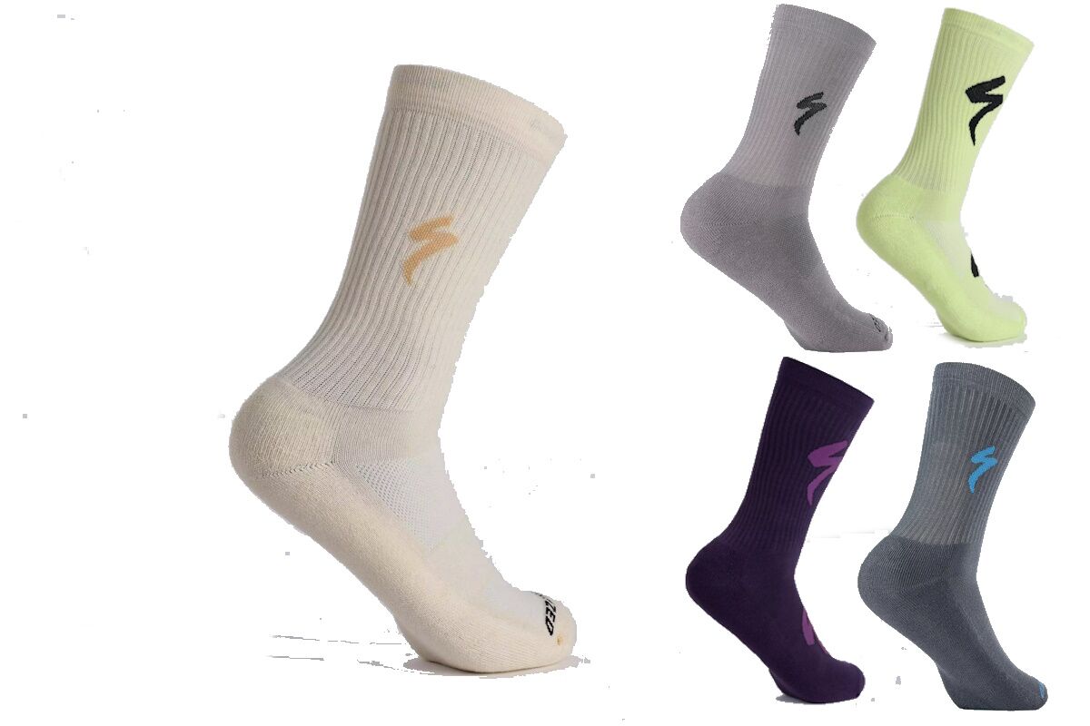 Specialized Calcetines Altos Techno MTB 2024, confort y control de humedad en montaña