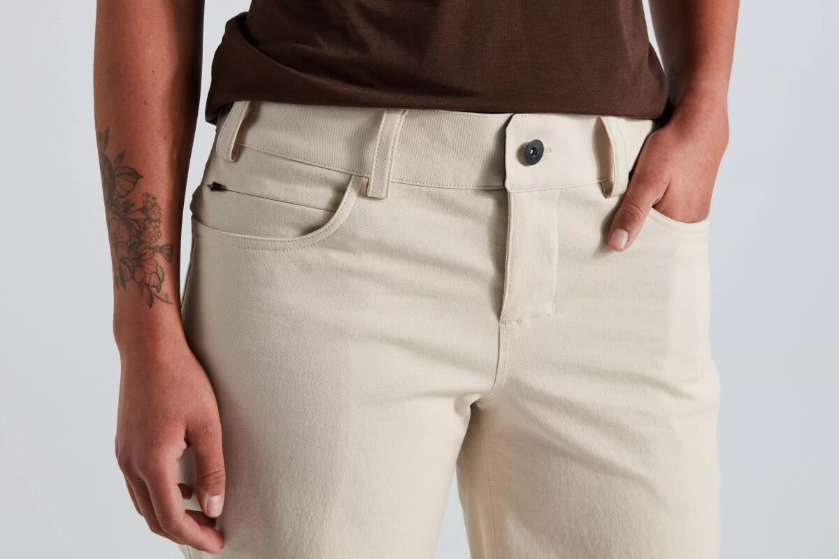 Pantalones cortos Specialized ADV Mujer – Rendimiento, Estilo y Tecnología VaporRize™ - Imagen 7
