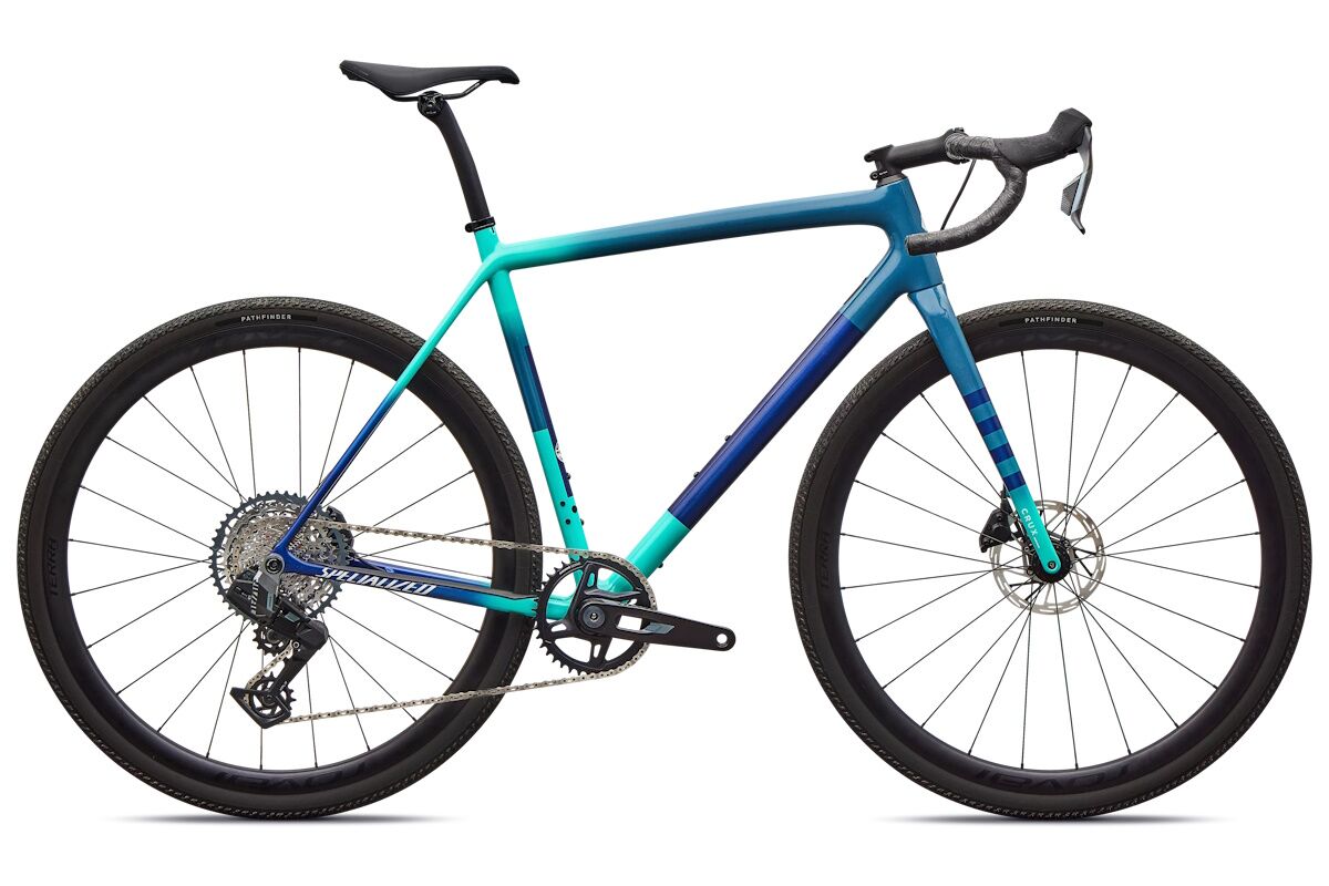 Bicicleta de gravel Specialized Crux Expert 2026 con SRAM Rival XPLR AXS, cuadro de carbono FACT 10r, ruedas Roval Terra C y neumáticos Pathfinder Pro. Modelo de alta calidad y rendimiento.