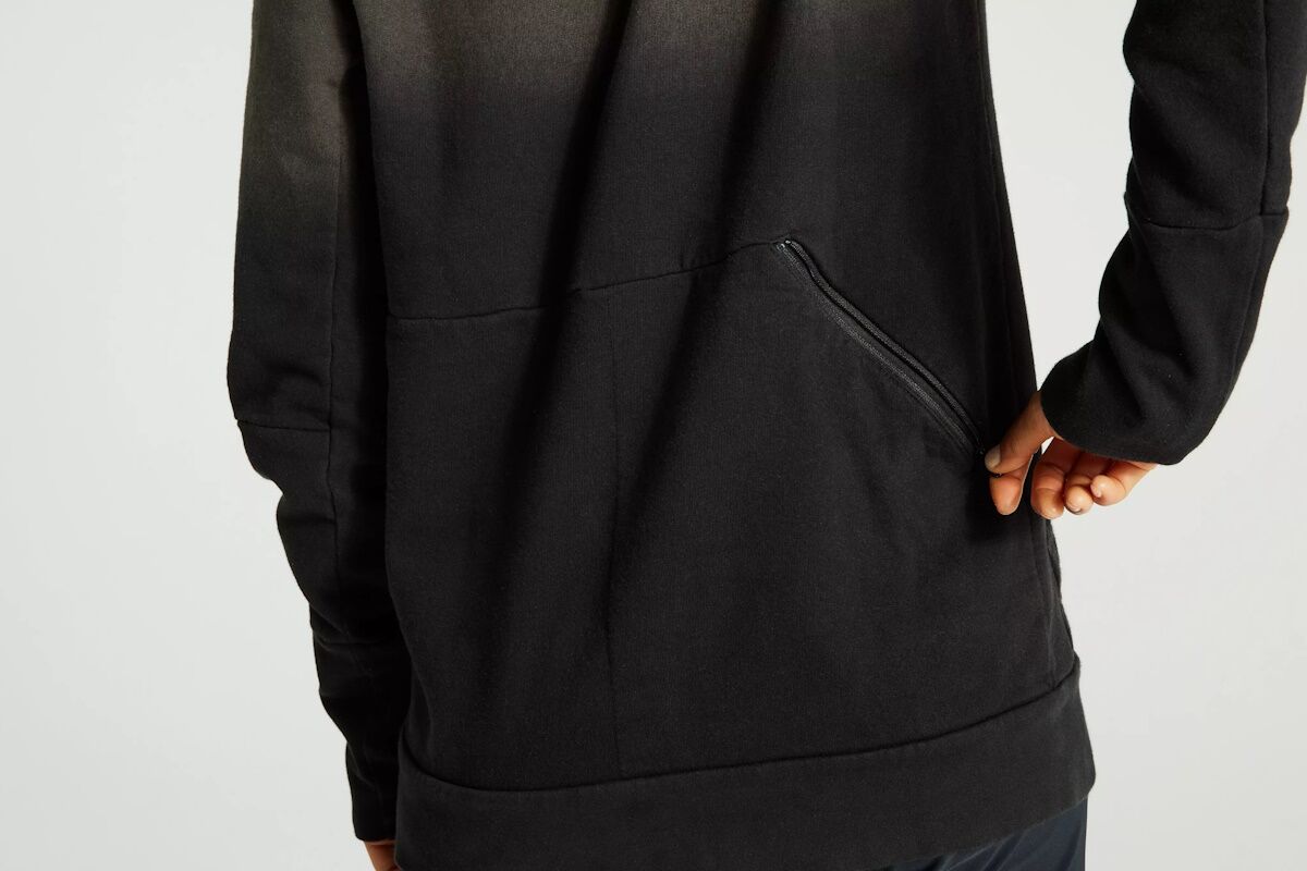 Specialized Legacy Spray Sudadera Mujer | Capucha & Bolsillo Interno 2022 - Imagen 4