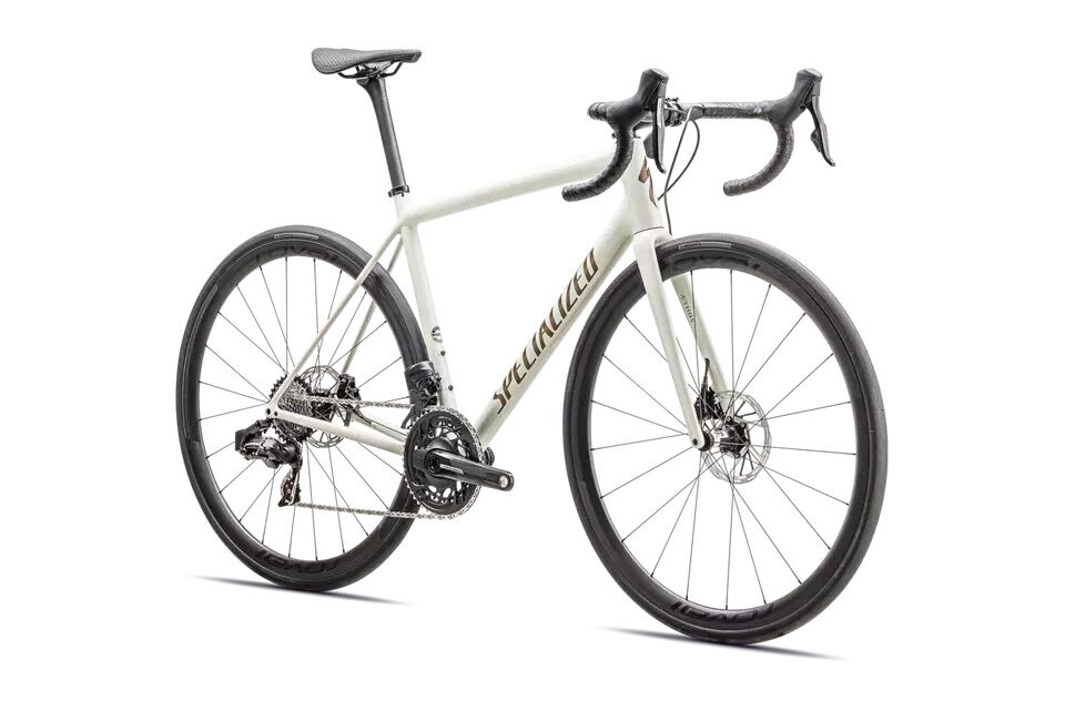 Bicicleta de carretera ultraligera marca premium Specialized Aethos Pro 2025, carbono FACT 10r, SRAM Force eTap AXS, oportunidad mejor precio por liquidación