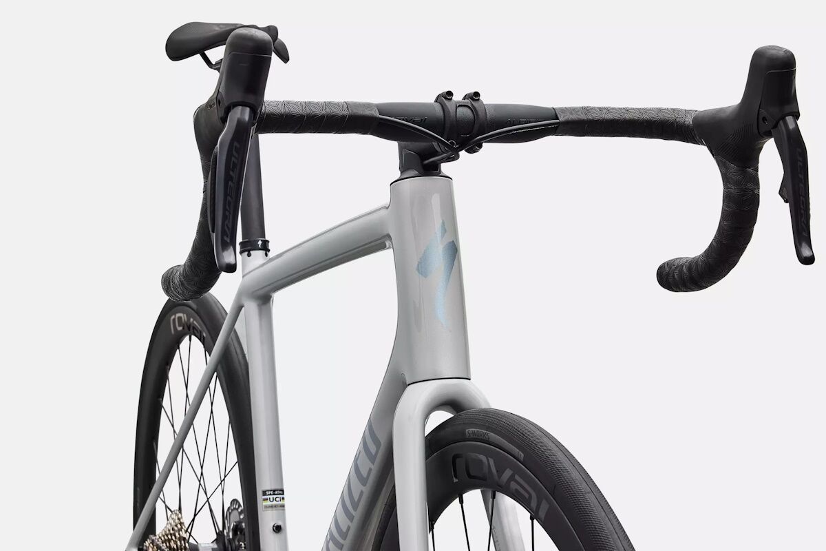 Specialized Aethos 2 Expert - Rider First Engineered™ para Gran Fondo - Imagen 2