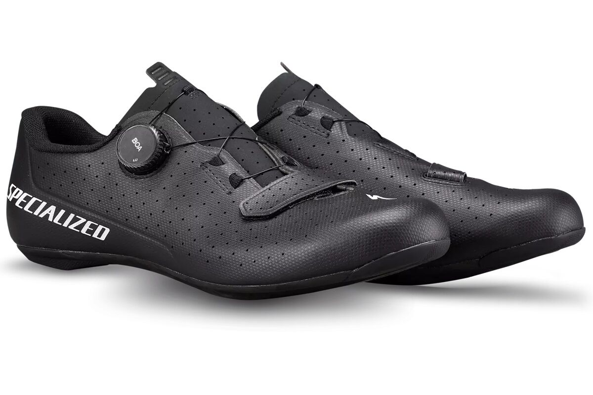 Zapatillas de ciclismo de Carretera Specialized Torch 2.0 Black, tecnología Body Geometry, suela de carbono entrelazado, sistema BOA Li2, parte superior sintética sin costuras, ideal para ciclismo de carretera, marca premium al mejor precio