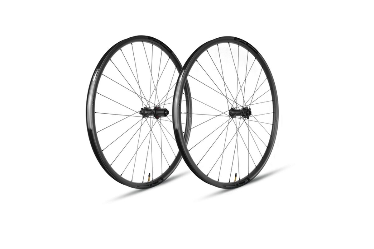 Juego ruedas Gurpil carbono GTR SL25-SP DISCO SHI