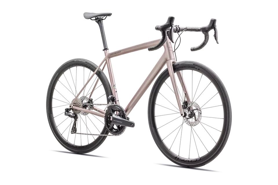 Oportunidad fuera de temporada bicicleta de ruta ultraligera marca premium Specialized Aethos Pro 2025, carbono FACT 10r, Shimano Ultegra Di2, mejor precio