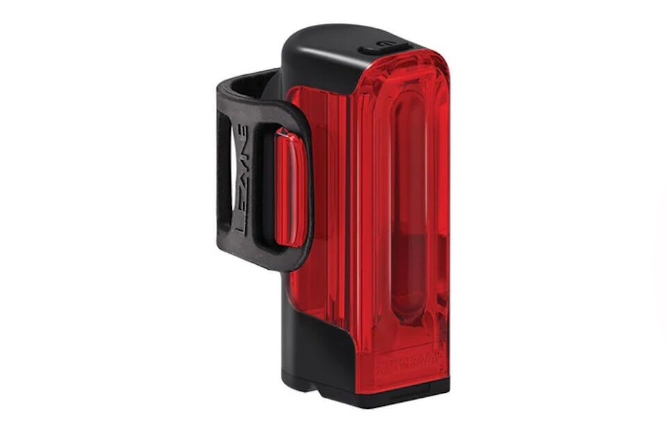 Piloto trasero Lezyne 400 Lúmenes