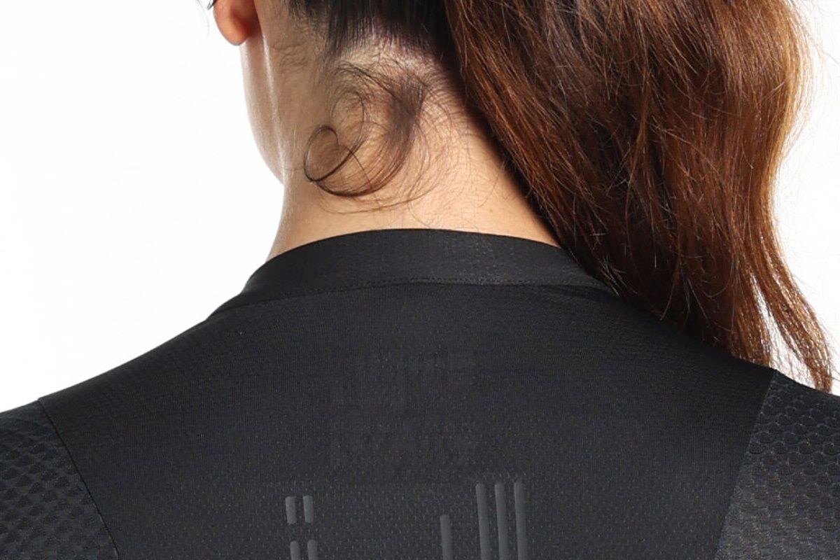 Maillot manga corta INVERSE - SATY BLACK - Mujer - Imagen 3