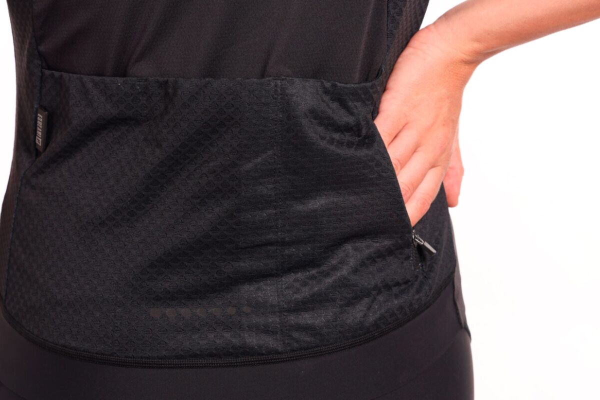 Maillot manga corta INVERSE - SATY BLACK - Mujer - Imagen 4