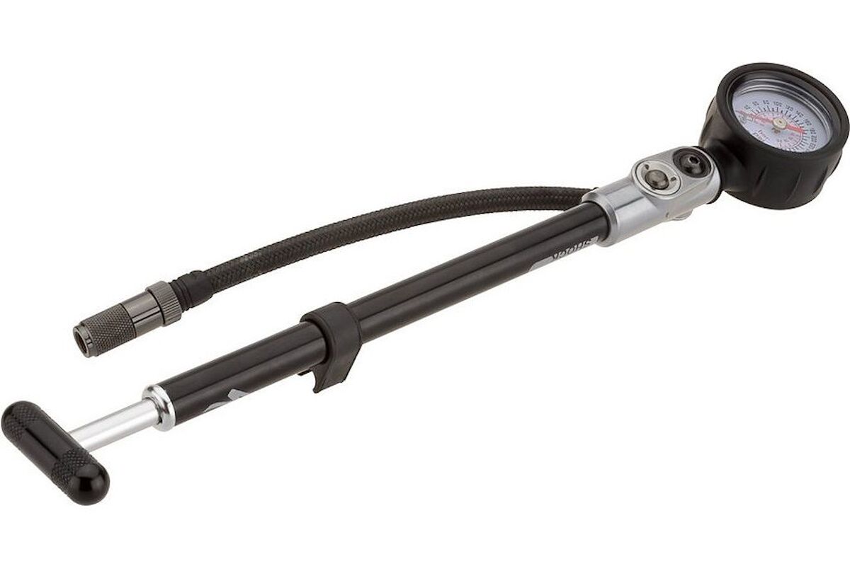 Bomba de alta presión Specialized Air Tool Shock Pump, diseño compacto, cabezal de doble etapa para válvula Schrader, micro purgador de precisión, manguito superflexible resistente al aceite, ideal para ajustar suspensiones de bicicletas de montaña.