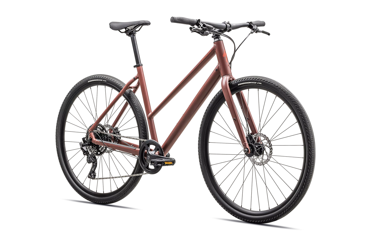 Specialized Sirrus X 2.0 Step-Through, cuadro de aluminio A1, transmisión Shimano CUES 1x9 y neumáticos Pathfinder 700x40 con frenos hidráulicos.