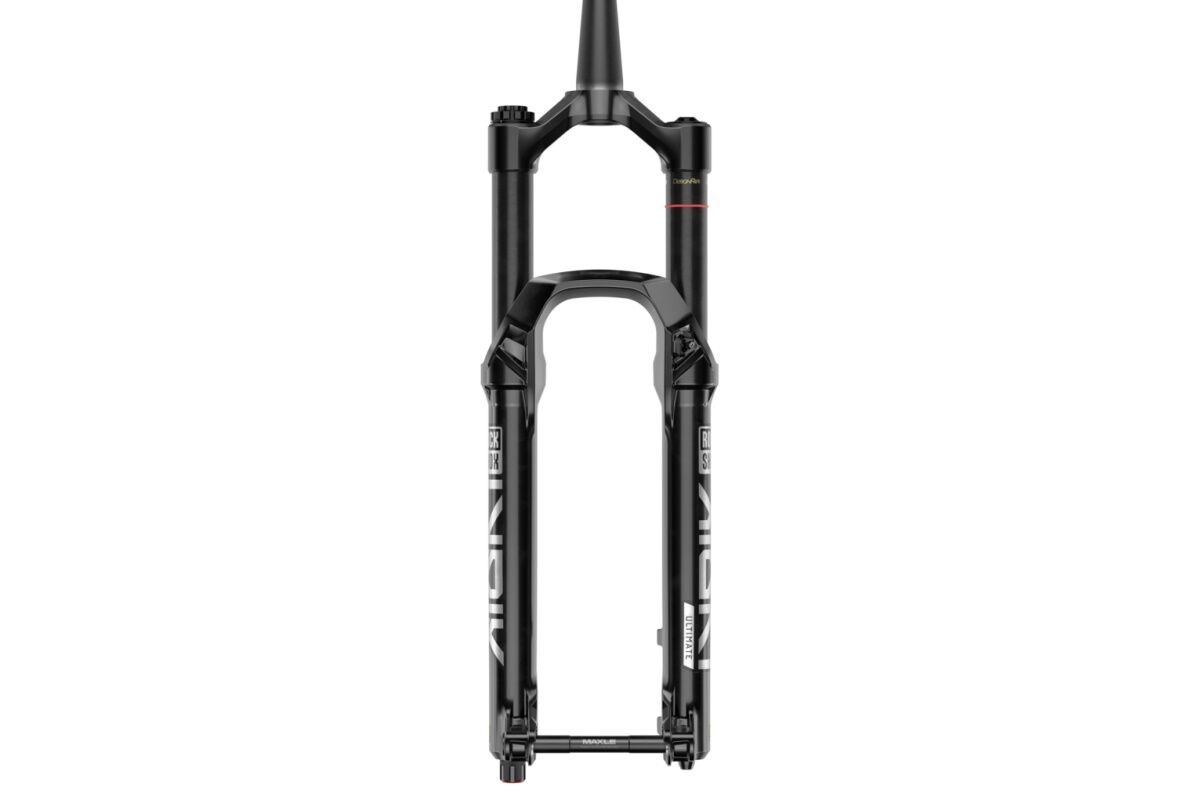Horquilla ROCKSHOX LYRIK ULTIMATE CHARGER 3 RC2 - 27,5" Boots 160mm Manual Cónico 37 Offset - Black - Imagen 3