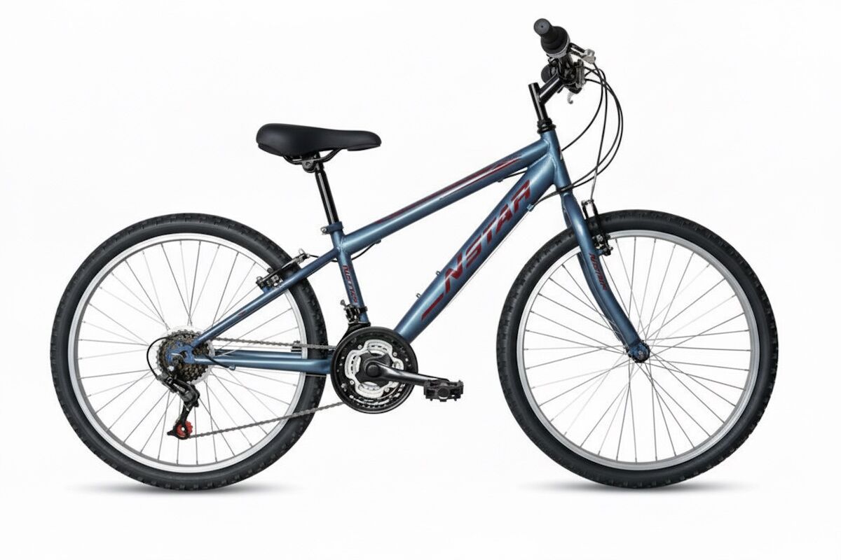 Bicicleta de montaña juvenil N-Star 24" con cuadro de acero, triple plato 18 velocidades y llantas de aluminio. Ideal para niños de 8 a 13 años (130-155 cm). Disponible en lila/rosa y rojo. Envío rápido en thebike.es.