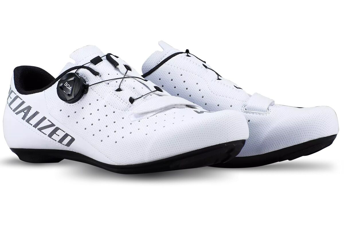 Zapatillas de Carretera Specialized Torch 1.0 white, tecnología Body Geometry, suela de nylon, sistema de ajuste Boa L6, parte superior sintética con malla, ideal para ciclismo de carretera.