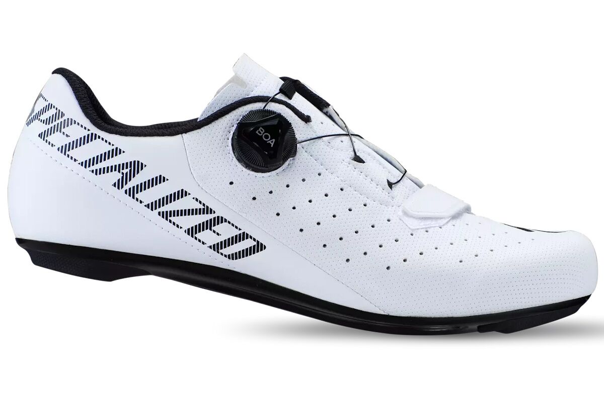 Zapatillas de ciclismo de Carretera Specialized Torch 1.0 de, tecnología Body Geometry, suela de nylon, sistema de ajuste Boa L6, parte superior sintética con malla, ideal para ciclismo de carretera.