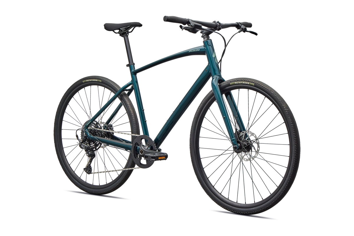 Specialized Sirrus X 3.0 2026 con cuadro y horquilla A1 de aluminio, transmisión Shimano CUES 1x10 (11–48), frenos hidráulicos y neumáticos Pathfinder 700x40, en color Gloss Emerald Metallic / Fjord Metallic Frost Reflective