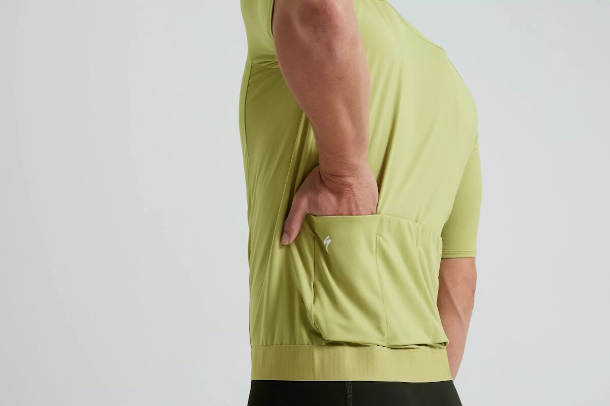 Maillot de Manga Corta Specialized Foundation Hombre – Estilo Brillante, Confort y Sostenibilidad para Ciclistas Exigentes - Olive Green - Imagen 2