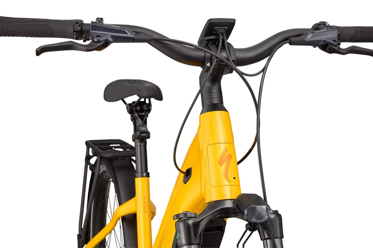Specialized Turbo Vado 5.0 IGH Step-Through: La E-Bike para Mujeres que Lideran con Estilo y Prestigio - Imagen 5
