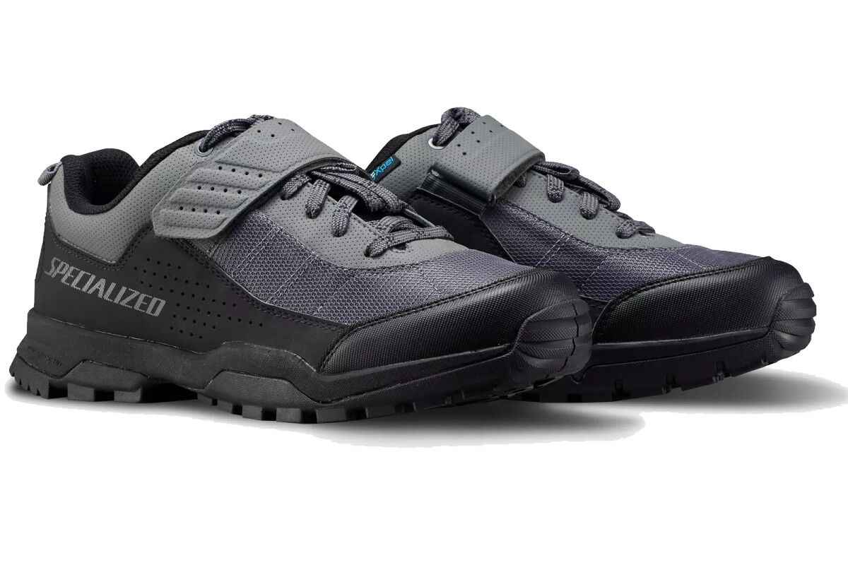 Zapatillas de MTB Specialized Rime 1.0, color negro, con cordones, suela SlipNot y tecnología Body Geometry.