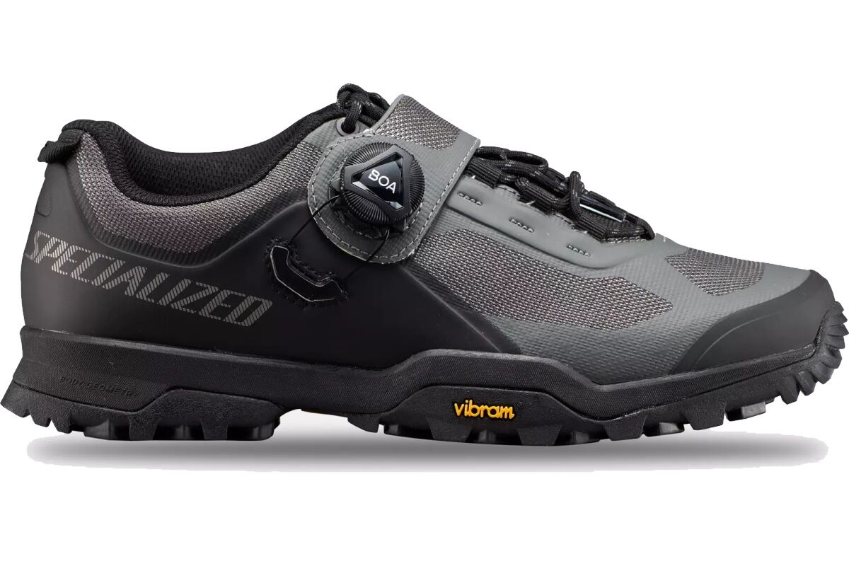 Zapatillas Specialized Rime 2.0 MTB: Body Geometry, XPEL, DWR, suela Vibram y cierre Boa. Resistencia y precisión para trail y alta montaña.
