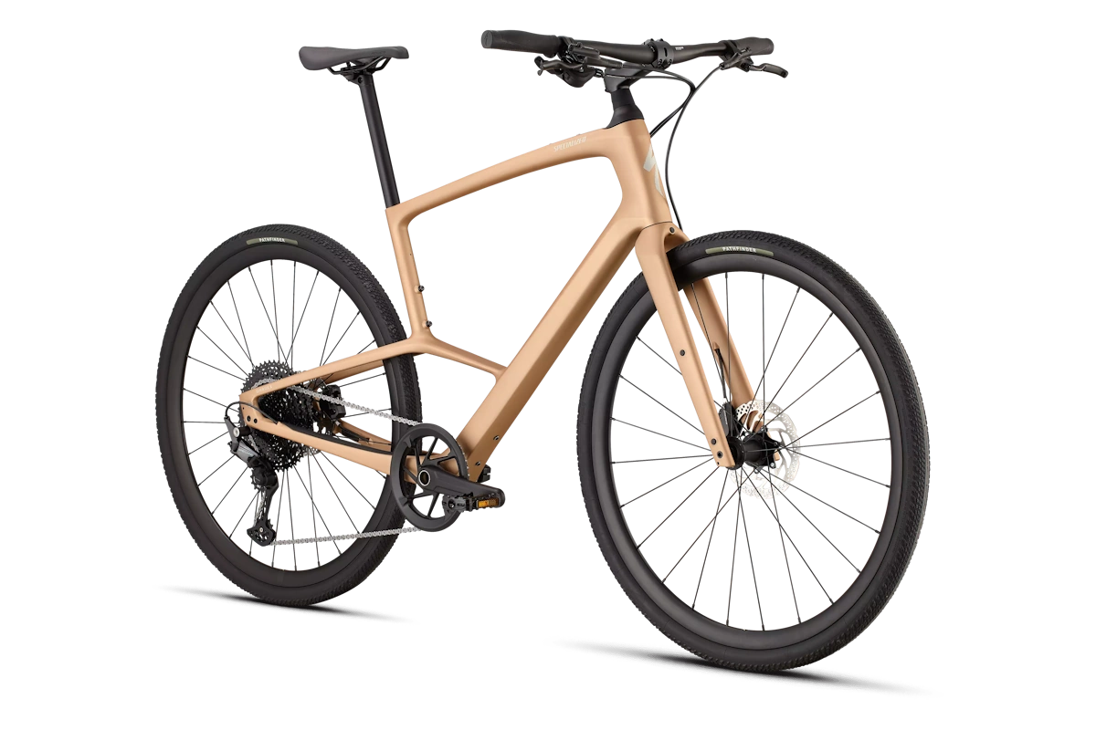 Bicicleta trekking con cuadro de carbono y componentes premium Specialized Sirrus X 5.0