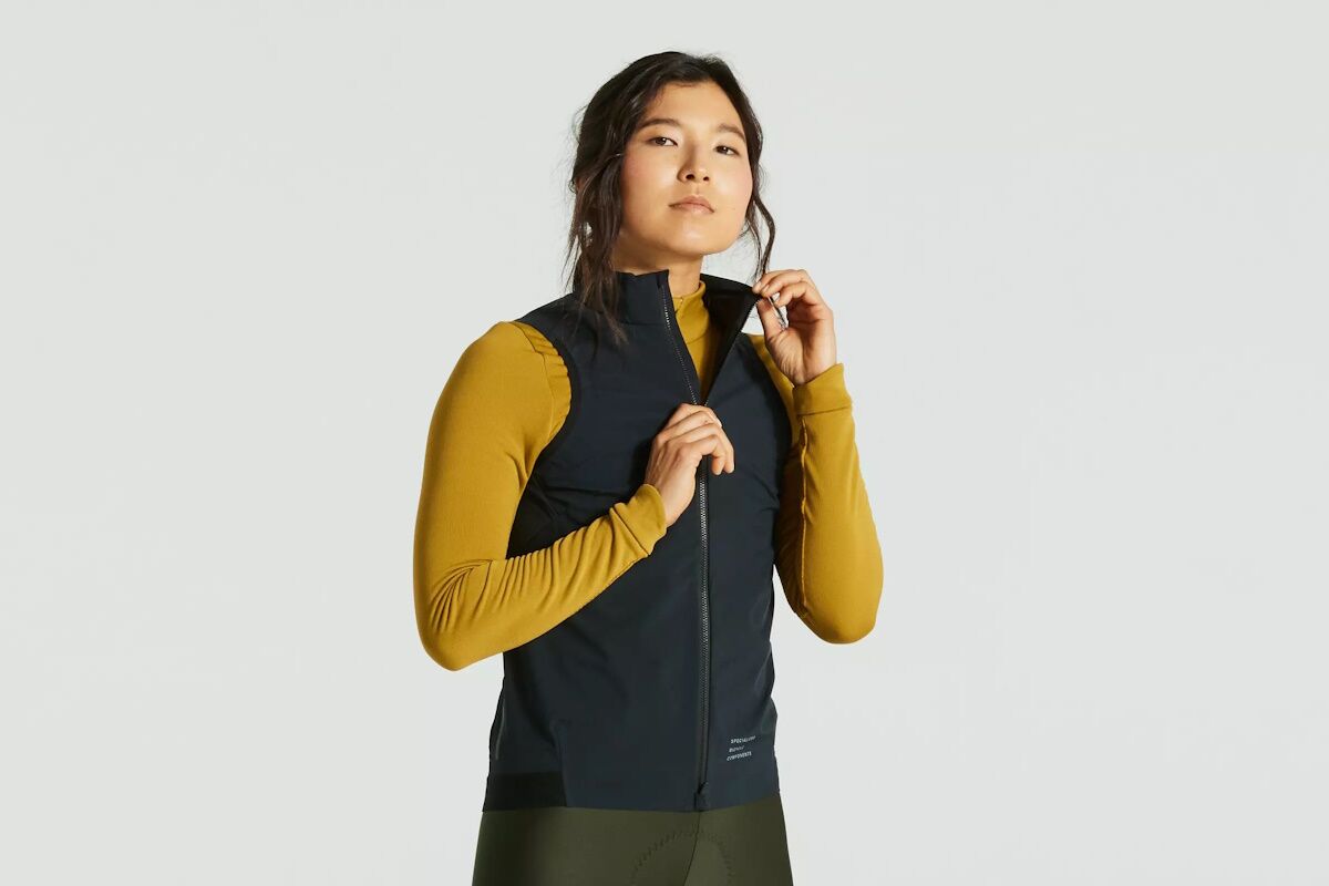 Chaleco Prime Wind Mujer 2024 – Specialized | Ligero, Resistente al Viento y Plegable - Imagen 9