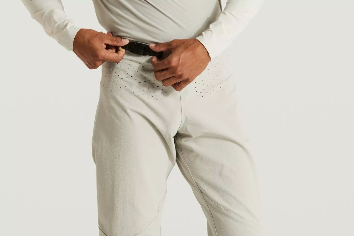 Pantalones Specialized Gravity | Ajuste Unisex, Resistencia y Estilo Premium - Imagen 2