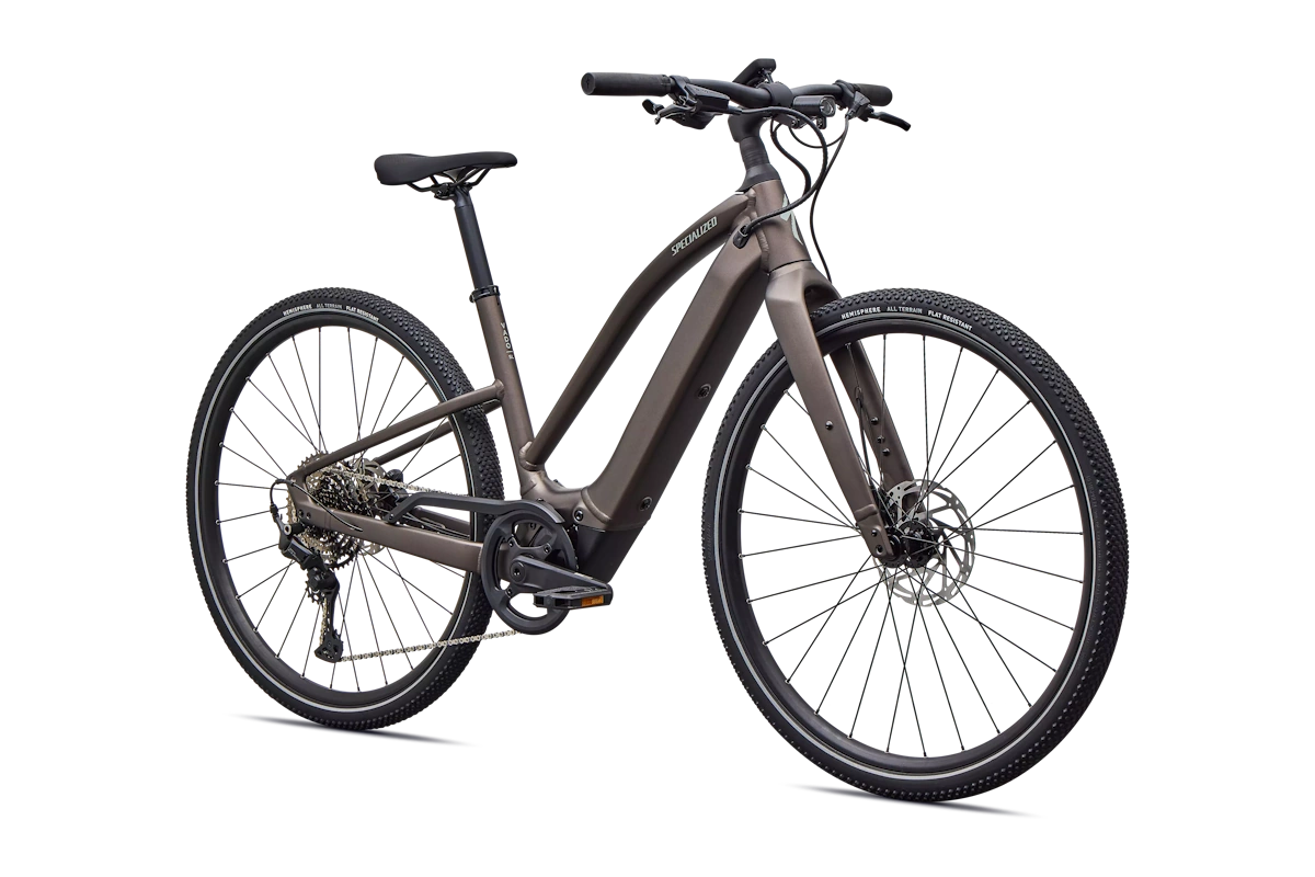 Specialized Turbo Vado SL 2 4.0 Step-Through 2027 con motor Specialized SL 1.2, batería integrada 520 Wh, Future Shock 3.1, pantalla Mastermind H3, frenos hidráulicos y neumáticos Hemisphere 700x47 con flancos reflectantes, Color: Satin Gun Metal / Agave Grey Frost Reflective