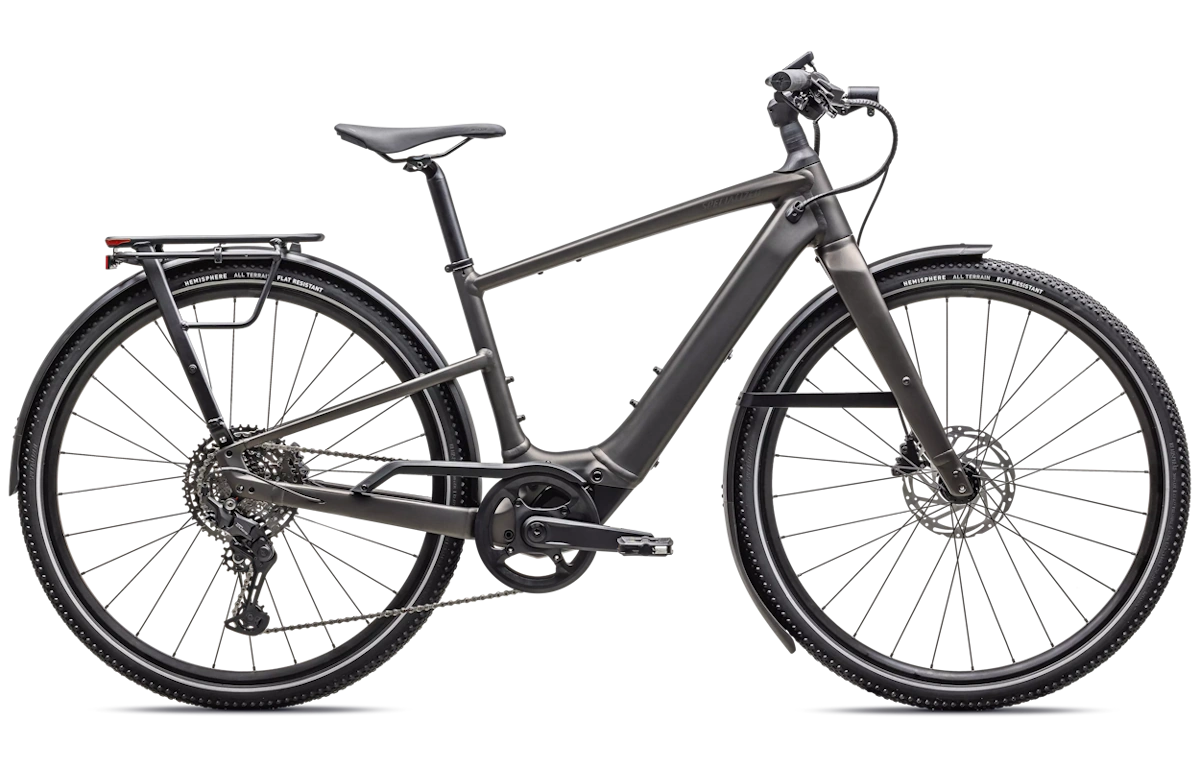 Specialized Vado SL 2 4.0 EQ e-bike urbana equipada con motor Specialized SL 1.2 de 320W, batería integrada 520Wh, Future Shock 3.1, portaequipajes MIK HD y guardabarros Color: Satin Gunmetal / Smoke Frost