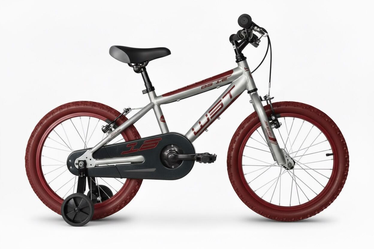 Bici infantil WST 18" en Gris Plata y ruedas rojas, segura y reparable. Ruedas aluminio, V‑Brake y estabilizadores. En thebike.es vendemos bicicletas, no juguetes.