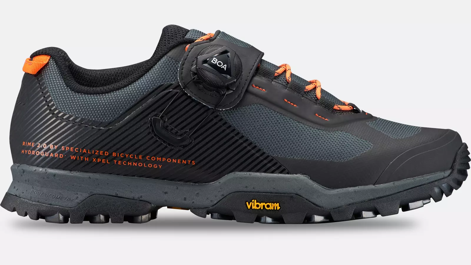 Zapatillas de MTB Specialized Rime 2.0 Hydroguard, color negro, con membrana impermeable, cierre Boa y suela Vibram.