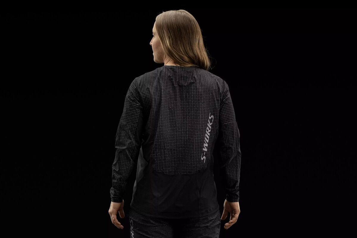 Maillot S-Works Race Mujer Off-Road – Dyneema, Aerodinámica y Estilo Racing para Competición - Imagen 5