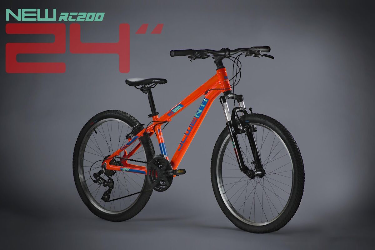 Bicicleta infantil JL Wenti 24 pulgadas naranja, cuadro de aluminio, Shimano 7 velocidades, frenos de disco y suspensión delantera.