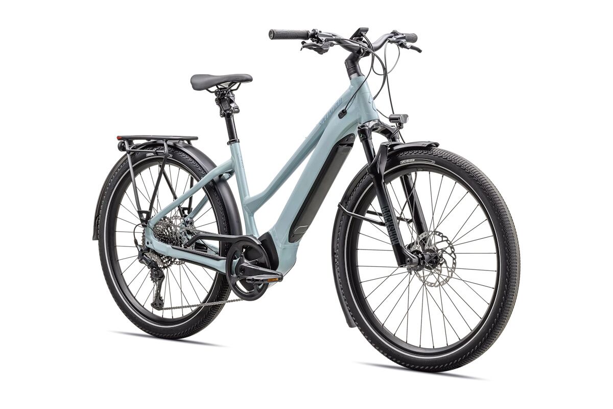 Specialized Turbo Vado 5.0 Step-Through, e-bike trekking femenina urbana de calidad superior, ideal para desplazamientos urbanos y aventuras. Potencia y autonomía garantizadas. Adquiérela en un DAE para evitar falsificaciones.