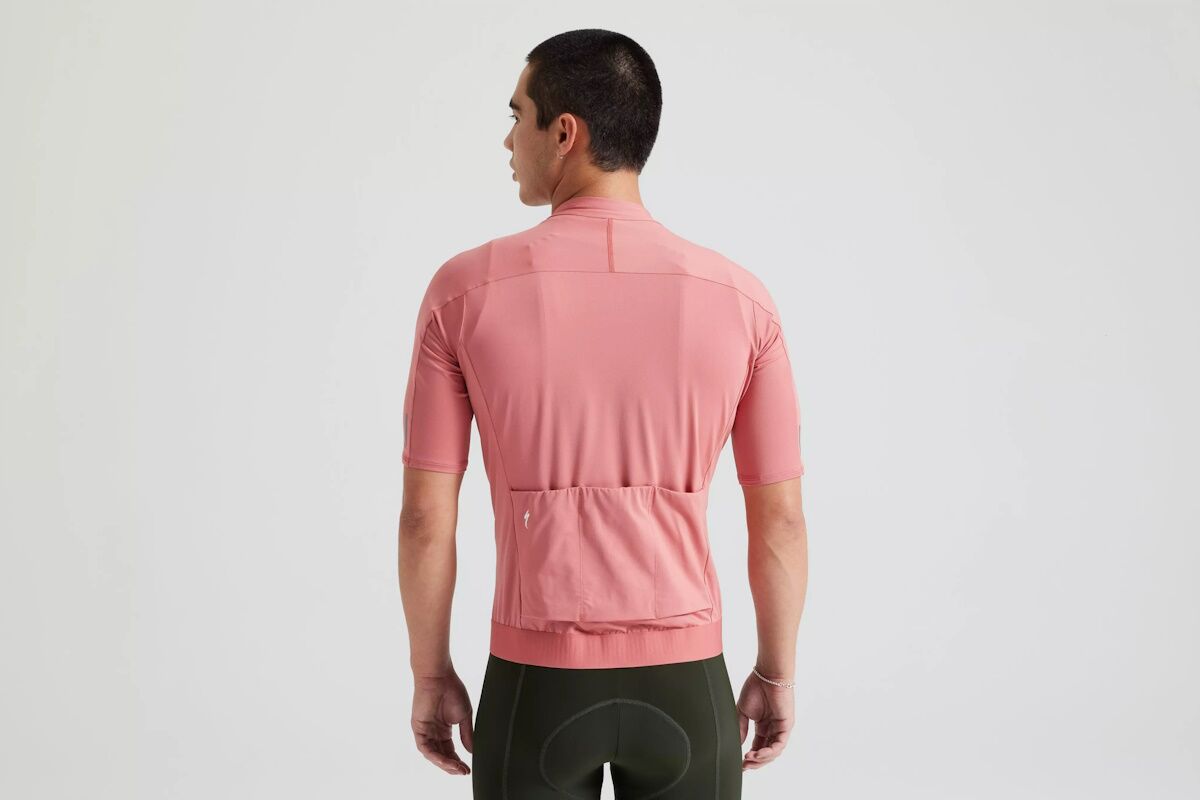Maillot de Manga Corta Specialized Foundation Hombre – Estilo Brillante, Confort y Sostenibilidad para Ciclistas Exigentes - Dusty Rose - Imagen 4