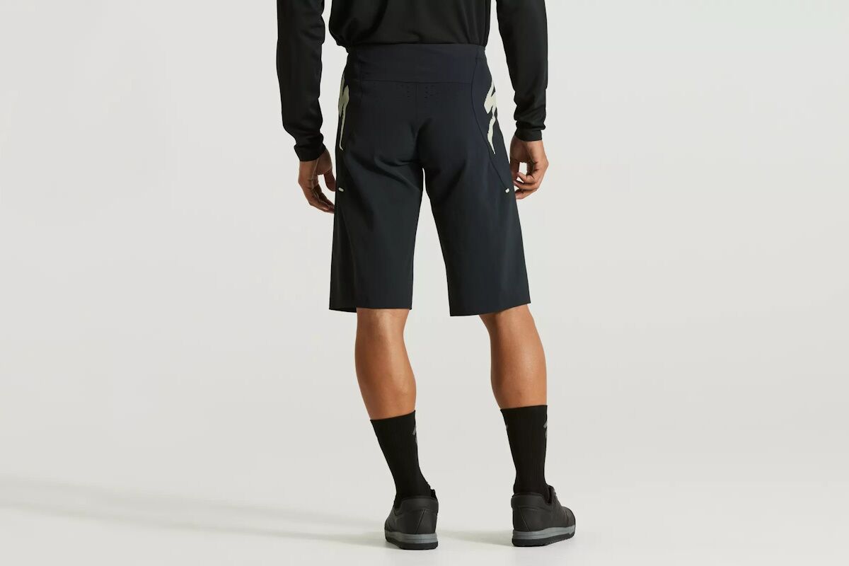 Pantalón corto Specialized Gravity unisex – Durabilidad, Frescura y Estilo - Imagen 17