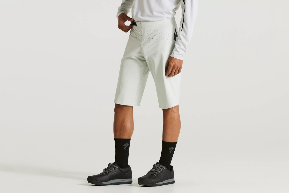 Pantalón corto Specialized Gravity unisex – Durabilidad, Frescura y Estilo - Imagen 13