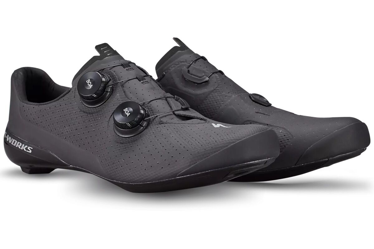 Zapatillas de ciclismo Specialized S-Works Torch Black, con tecnología Body Geometry, placa base de carbono optimizada y sistema BOA S3-Snap Fit. Marca premium al mejor precio distribuidor autorizado