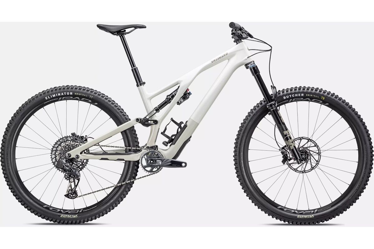 Specialized Stumpjumper EVO Expert 2023, bicicleta all mountain/enduro de carbono, suspensión FOX, transmisión SRAM GX Eagle AXS, oportunidad modelo anterior, alta gama, geometría ajustable.