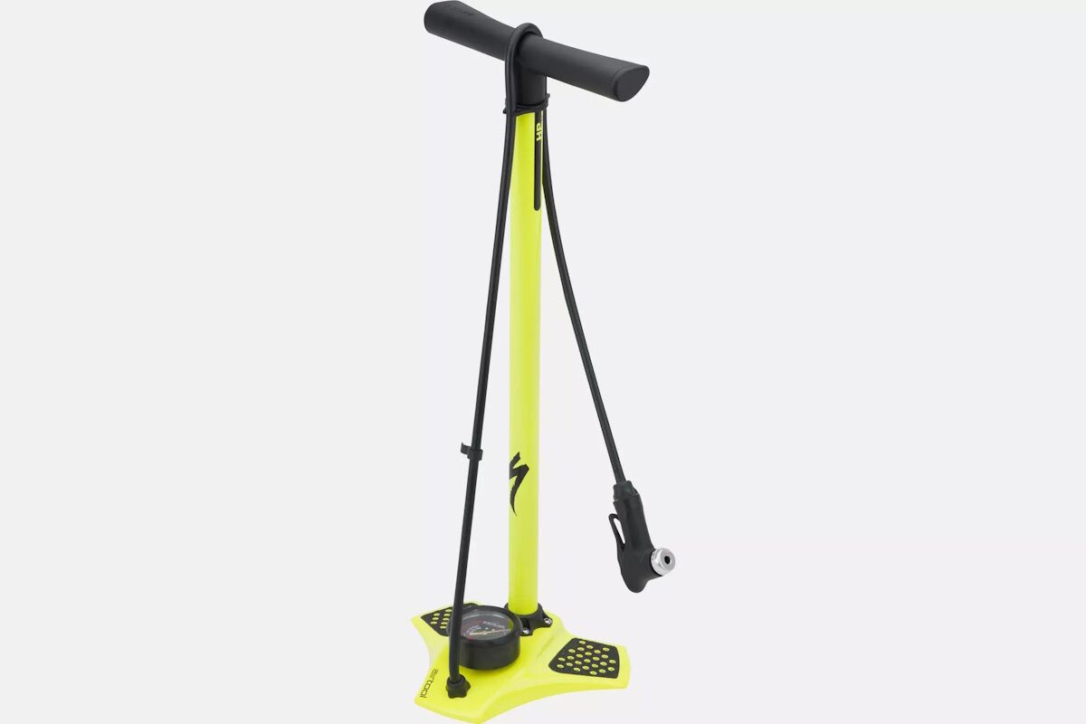 Bomba de suelo con manómetro doble escala Specialized Air Tool Comp – cabezal SwitchHitter II, compatible Presta/Schrader, MTB y carretera - Imagen 3