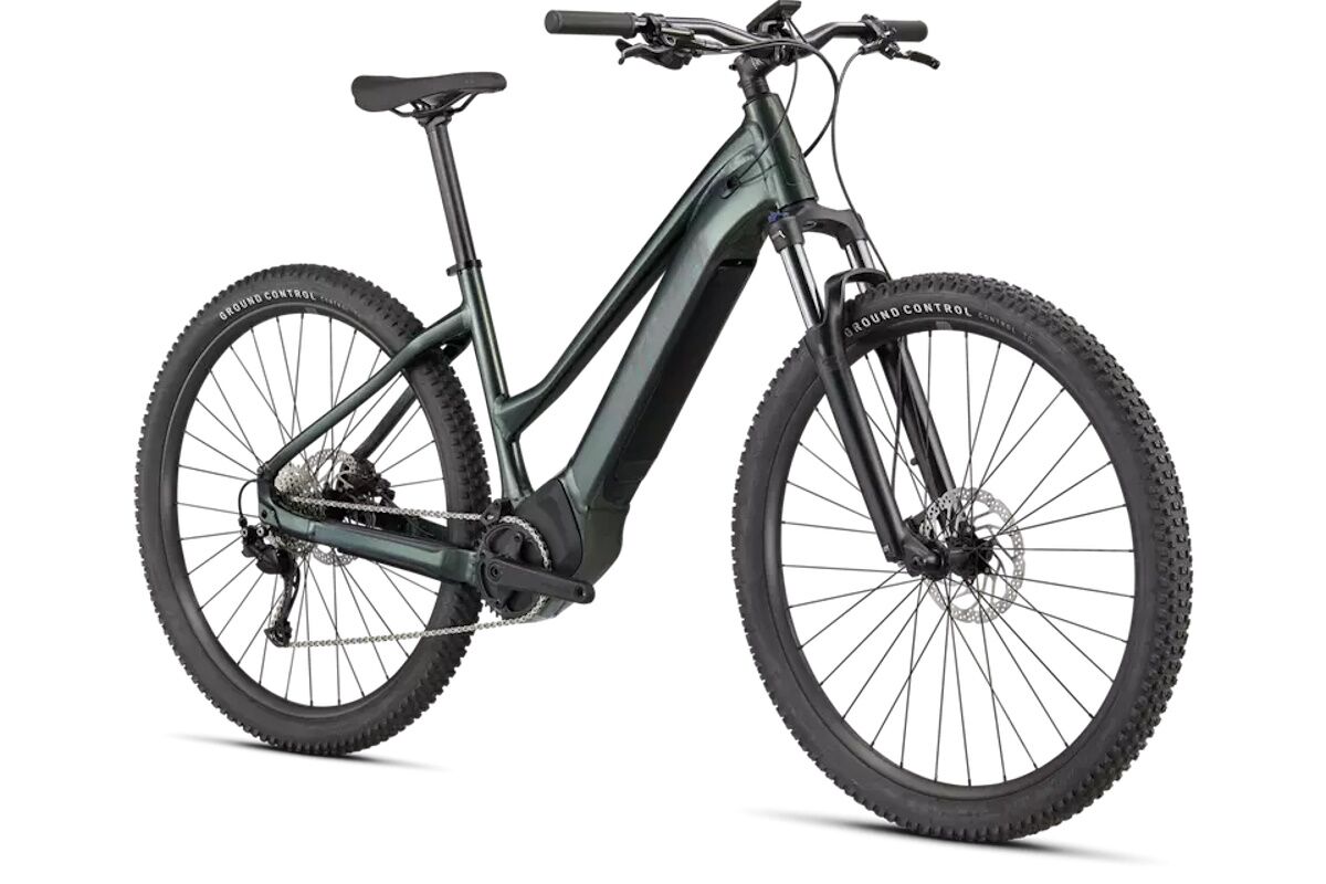 Bicicleta eléctrica para mujer Specialized Turbo Tero 3.0 Step-Through, ideal para cicloturismo, aventuras todoterreno y uso diario. Destaca por su motor potente y silencioso, batería de larga duración y diseño versátil. Compra segura en un Distribuidor Autorizado Exclusivo (DAE) para garantizar calidad y garantía oficial.