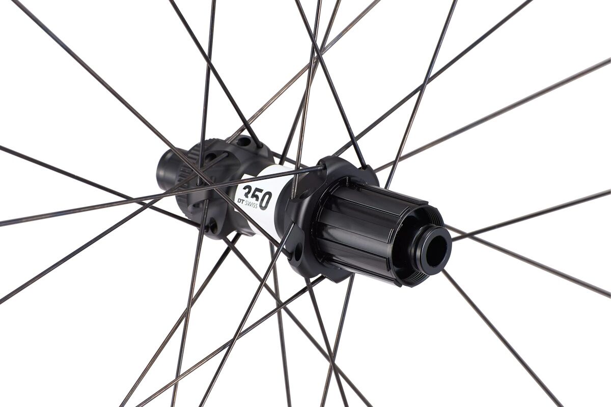 Specialized Roval Terra CL | Rueda de carbono ultraligera para gravel y carretera | Máxima eficiencia y durabilidad - Imagen 5