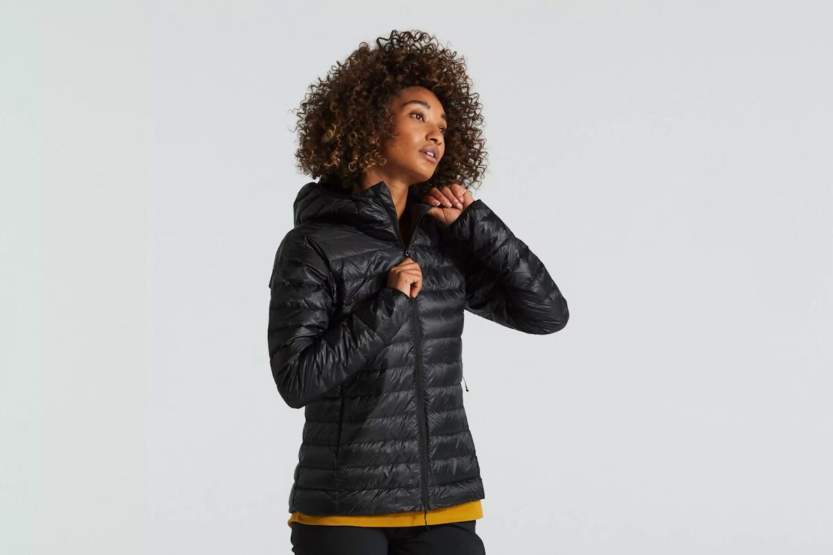 chaqueta plumas plegable mujer specialized