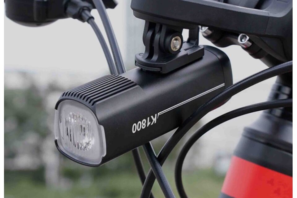 Foco delantero Ravemen K1800 1800 Lúmenes (Modo nocturno con IA) - Imagen 6
