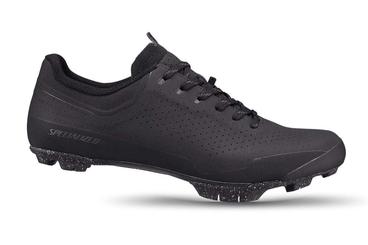 "Zapatillas Specialized Recon ADV para gravel y ciclismo todoterreno, con tecnología Body Geometry, STRIDE toe-flex y suela SlipNot para máximo rendimiento y comodidad en largas rutas y terrenos irregulares."