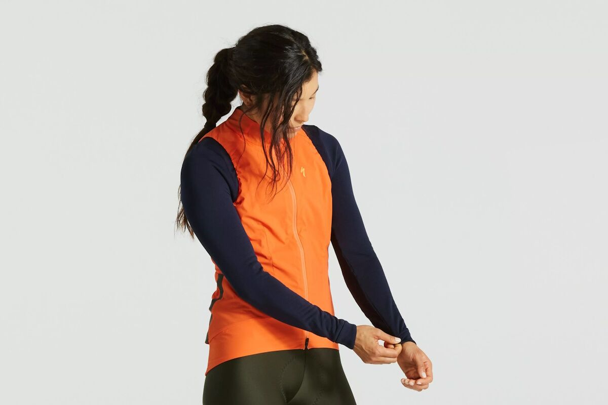 Chaleco Specialized Prime Alpha Mujer 2023 – Rendimiento y Estilo para Climas Fríos - Imagen 3