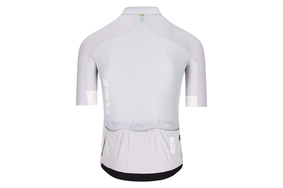 Maillot Q36.5 Gregarius Pro Signature – Aerodinámica, Termorregulación y Estilo Exclusivo para Ciclistas de Alto Nivel - Imagen 5